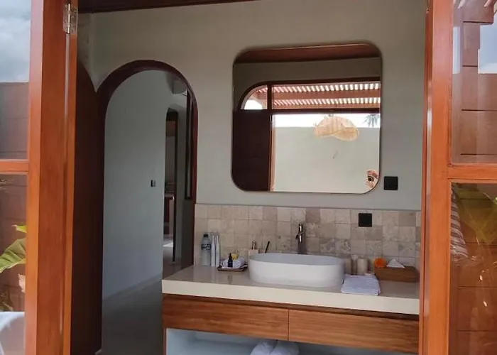 Uma Emas Villa *